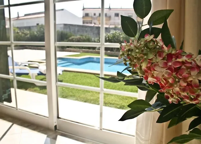 Bonita Moradia C/ Piscina Em Sagres