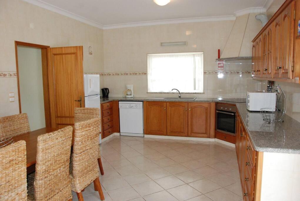 Bonita Moradia C/ Piscina Em * Sagres