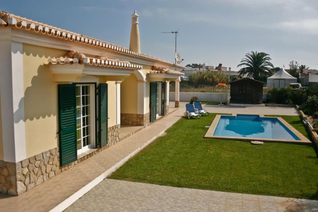 Сasa de vacaciones Bonita Moradia C/ Piscina Em
